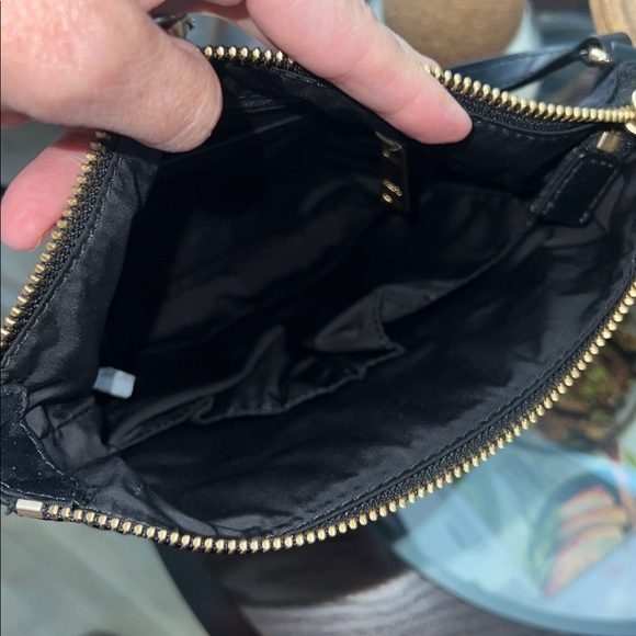 🛑 1 hour sale. Marc Jacobs, Black Crossbody Bag with Gold Accents - Picture 9 of 10